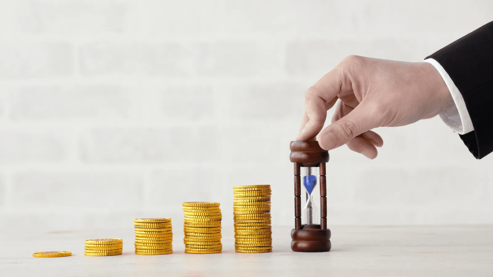 2,000万円をどう運用する？失敗しないためのポイントとおすすめ投資先7選