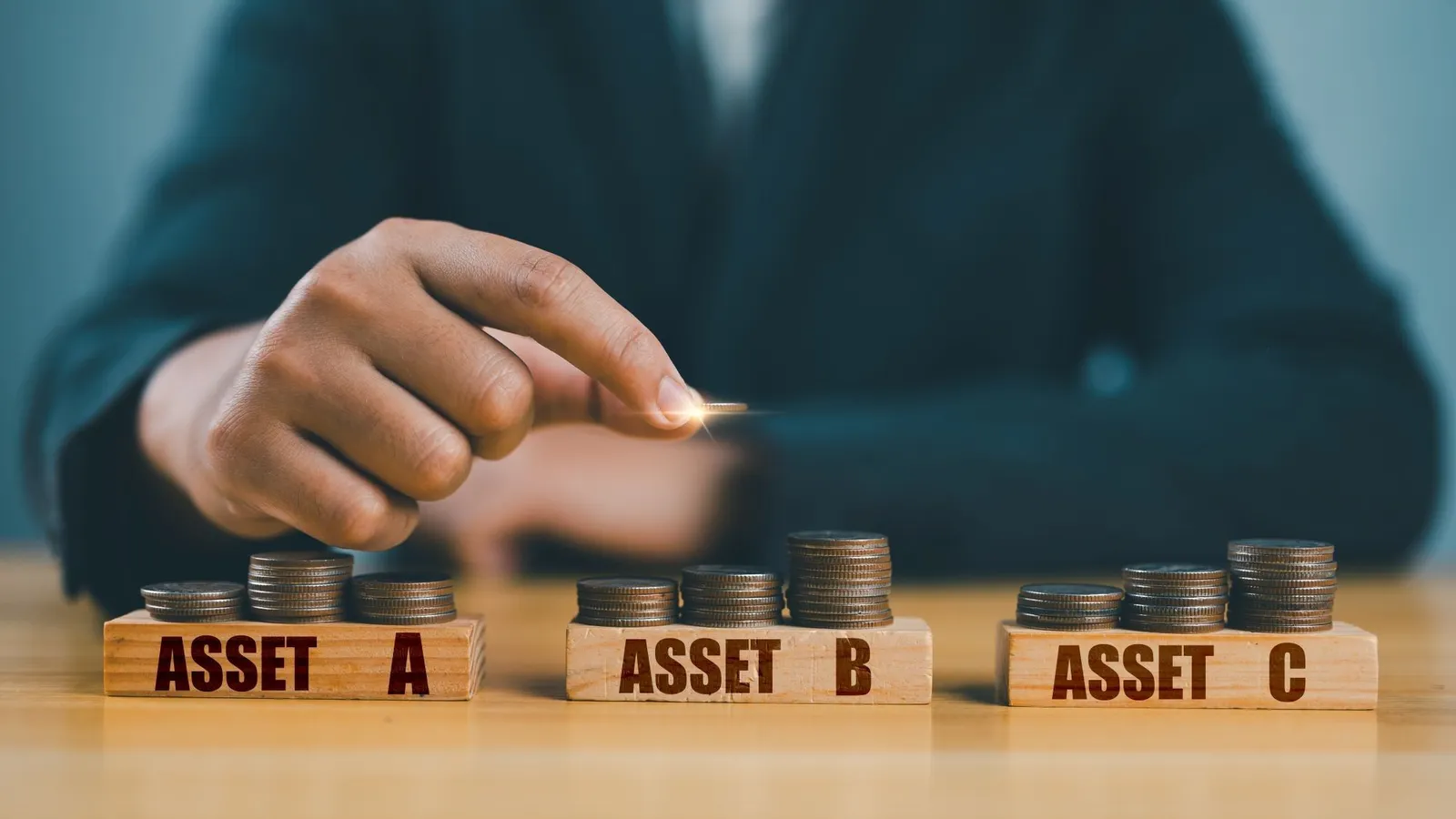 分散投資は意味がない？ 分散投資における落とし穴と最適な銘柄数の目安を解説